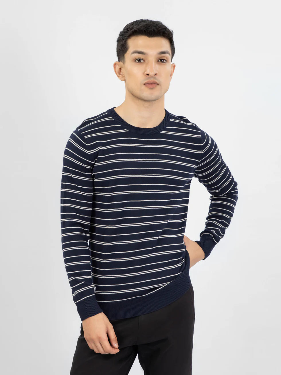 Sweaters Round Neck